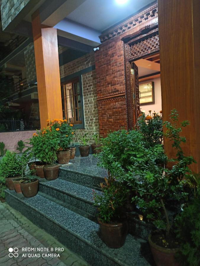 Hotel Namo Buddha Sauraha Exterior photo